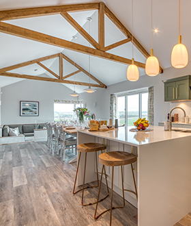 We’re giving you the chance to bid for your next holiday at Downs holiday cottage on the edge of the North Wessex Downs AONB.